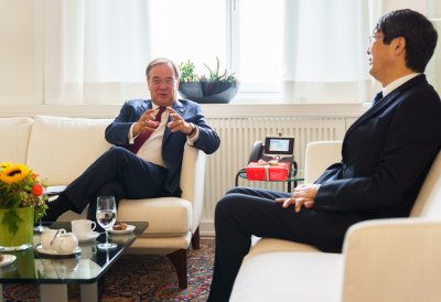 Ministerpräsident Armin Laschet empfängt den Generalkonsul von Japan in Nordrhein-Westfalen