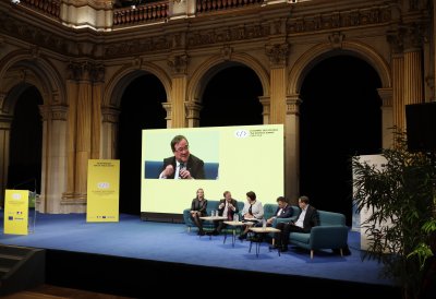 Ministerpräsident Laschet spricht in Paris beim GovTech Summit