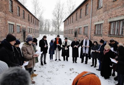 Ministerpräsident Armin Laschet gedenkt in Auschwitz den Opfern des Holocaust