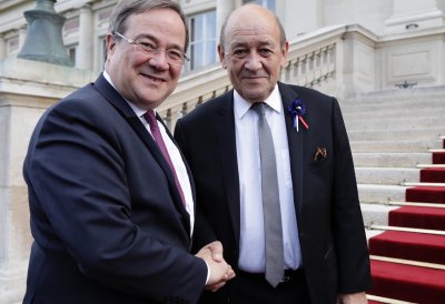 Wirtschaftsforum in Paris