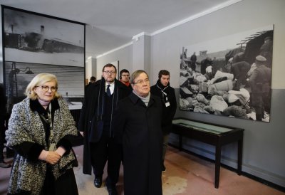 Ministerpräsident Armin Laschet gedenkt in Auschwitz den Opfern des Holocaust