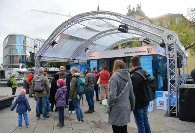 Ministerpräsident Hendrik Wüst nimmt an den Feierlichkeiten zum Tag der Deutschen Einheit in Erfurt teil