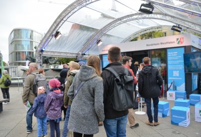 Ministerpräsident Hendrik Wüst nimmt an den Feierlichkeiten zum Tag der Deutschen Einheit in Erfurt teil
