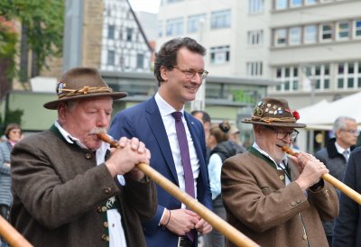 Ministerpräsident Hendrik Wüst nimmt an den Feierlichkeiten zum Tag der Deutschen Einheit in Erfurt teil