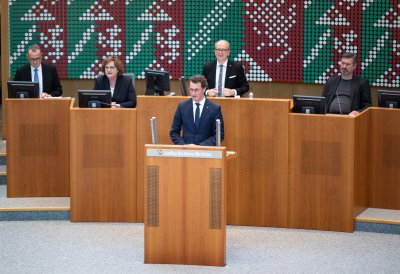 Wahl und Vereidigung von Ministerpräsident Hendrik Wüst