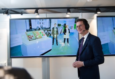 Ministerpräsident Hendrik Wüst nimmt an den Feierlichkeiten zum Tag der Deutschen Einheit in Erfurt teil