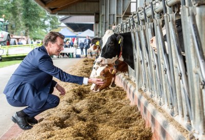 Ministerpräsident Wüst und Ministerin Gorißen würdigen die wichtige Arbeit der Landwirtinnen und Landwirte