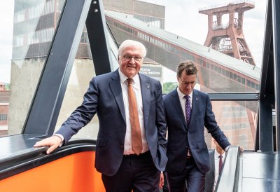 Ministerpräsident Hendrik Wüst und Bundespräsident Frank-Walter Steinmeier besuchen die Zeche Zollverein im Rahmen eines Diplomatenausflugs