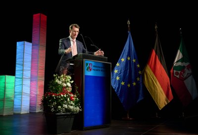 Ministerpräsident Hendrik Wüst dankt Arbeitnehmerinnen und Arbeitnehmern
