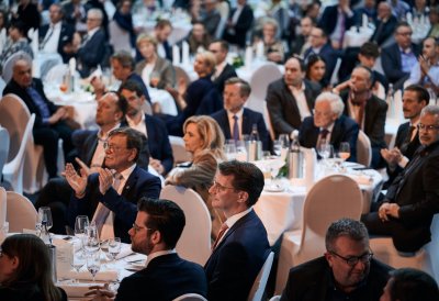 Ministerpräsident Hendrik Wüst dankt Arbeitnehmerinnen und Arbeitnehmern