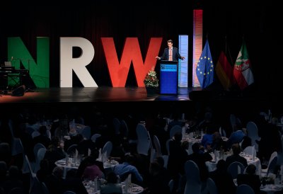 Ministerpräsident Hendrik Wüst dankt Arbeitnehmerinnen und Arbeitnehmern