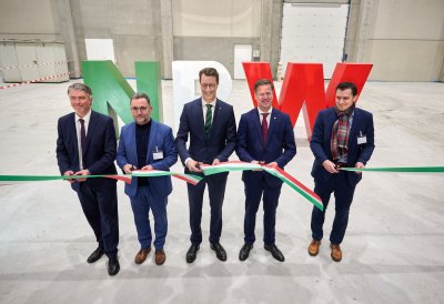 Ministerpräsident Hendrik Wüst übergibt erstes Gebäude der Forschungsfertigung Batteriezelle in Münster