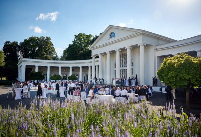 Ministerpräsident Wüst lädt zum Sommerkonzert in den Kurpark Bad Oeynhausen ein
