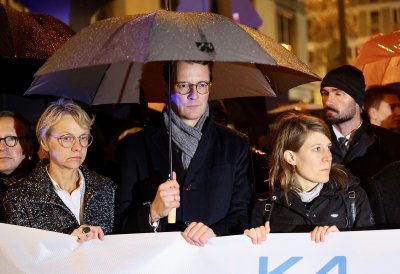 Ministerpräsident Wüst nimmt am Schweigegang zur Kölner Synagoge teil