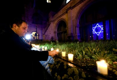 Ministerpräsident Wüst nimmt am Schweigegang zur Kölner Synagoge teil