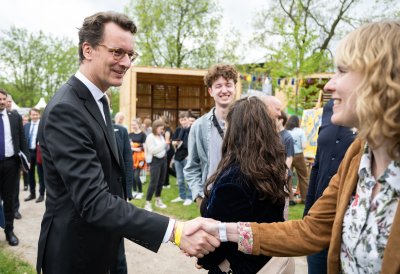 Ministerpräsident Hendrik Wüst nimmt an Feierlichkeiten zum niederländischen Befreiungstag teil