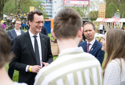 Ministerpräsident Hendrik Wüst nimmt an Feierlichkeiten zum niederländischen Befreiungstag teil