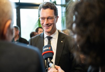 Ministerpräsident Hendrik Wüst nimmt an Feierlichkeiten zum niederländischen Befreiungstag teil