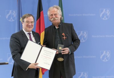 Henning Krautmacher mit dem Bundesverdienstkreuz ausgezeichnet