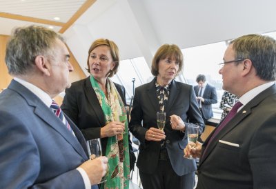 Henning Krautmacher mit dem Bundesverdienstkreuz ausgezeichnet