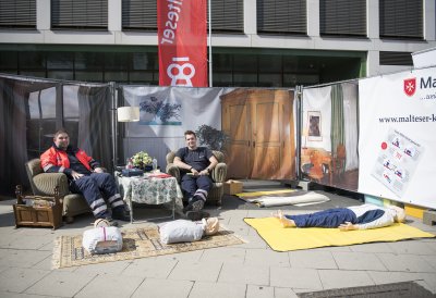 Am Stand der Malteser