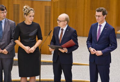 Vereidigung des neuen Landeskabinetts im Landtag Nordrhein-Westfalen