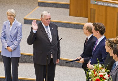 Vereidigung des neuen Landeskabinetts im Landtag Nordrhein-Westfalen