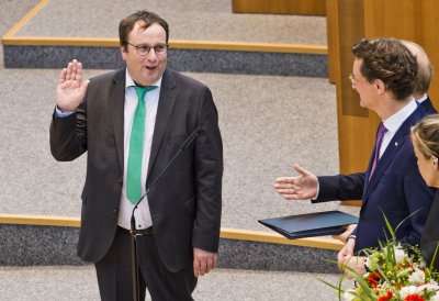 Vereidigung des neuen Landeskabinetts im Landtag Nordrhein-Westfalen