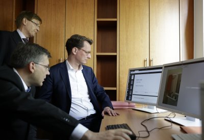 Ministerpräsident Hendrik Wüst dankt Staatsanwältinnen und Staatsanwälten für die innovative Arbeit im Bereich der Bekämpfung von Cyberkriminalität