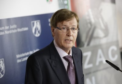 Ministerpräsident Hendrik Wüst dankt Staatsanwältinnen und Staatsanwälten für die innovative Arbeit im Bereich der Bekämpfung von Cyberkriminalität