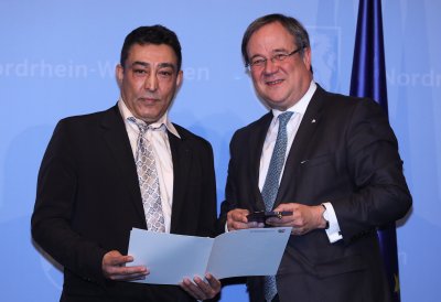 Rettungsmedaille des Landes Nordrhein-Westfalen an Ahmad Scherzai