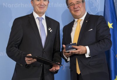 Verdienstorden des Landes Nordrhein-Westfalen an Michael Breuer, Staatsminister a.D.