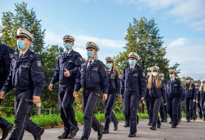 Erste zentrale Feier seit Corona: 2.750 Polizeibeamte vereidigt