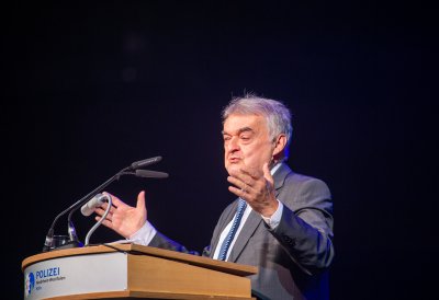 Erste zentrale Feier seit Corona: 2.750 Polizeibeamte vereidigt