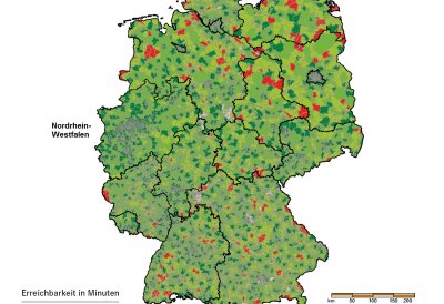 Deutschlandkarte mit der Erreichbarkeit von Krankenhäuser.