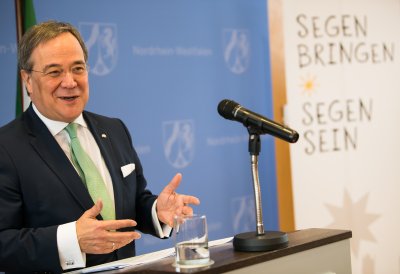 Der Ministerpräsident hat Sternsinger aus allen Diözesen zum Dreikönigssingen im Landeshaus empfangen