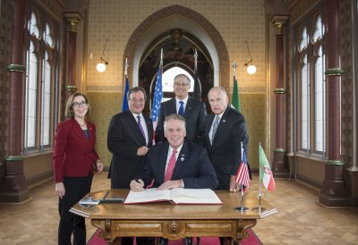 Ministerpräsident Armin Laschet trifft US-Gouverneure im Rahmen der Weltklimakonferenz COP 23 auf Schloss Drachenburg