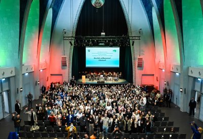 Ministerpräsident Wüst und Schulministerin Feller begrüßen neue Lehramtsanwärterinnen und Lehramtsanwärter