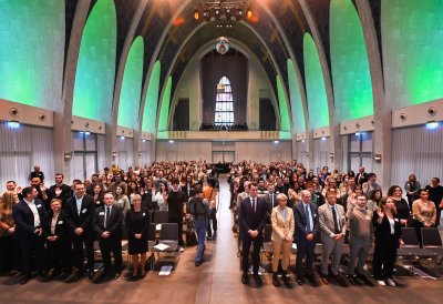 Ministerpräsident Wüst und Schulministerin Feller begrüßen neue Lehramtsanwärterinnen und Lehramtsanwärter