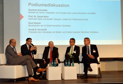 Podiumsdiskussion zum Thema Arbeit 4.0