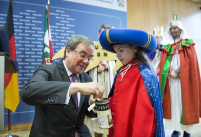Ministerpräsident Armin Laschet empfängt die Sternsinger
