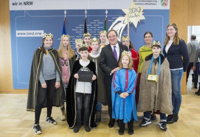 Ministerpräsident Armin Laschet empfängt die Sternsinger