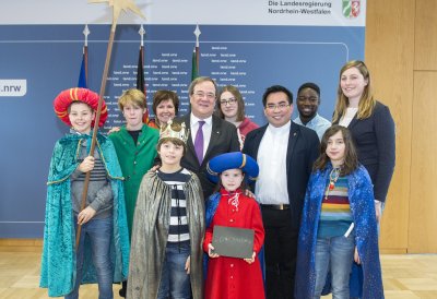 Ministerpräsident Armin Laschet empfängt die Sternsinger