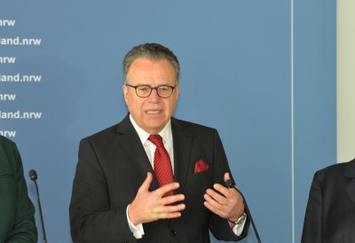 Studifinder künftig bundesweit: Land NRW und Bundesagentur für Arbeit unterzeichnen Kooperationsvereinbarung