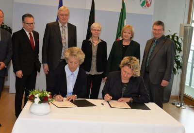 Studifinder künftig bundesweit: Land NRW und Bundesagentur für Arbeit unterzeichnen Kooperationsvereinbarung