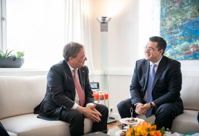 Ministerpräsident Armin Laschet empfängt den Präsidenten des Europäischen Ausschusses der Regionen Apostolos Tzitzikostas