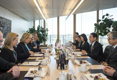 Ministerpräsidentin Kraft trifft den japanischen Außenminister Kishida 