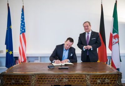 Ministerpräsident Armin Laschet empfängt US-Botschafter Richard Grenell