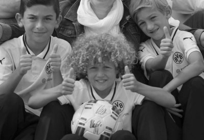 Plakat der Kampagne "VorBILDER - Sport und Politik vereint gegen Rechtsextremismus"