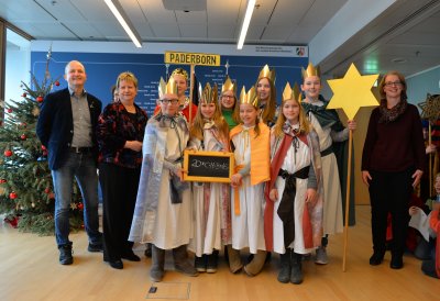 Stellvertetende Ministerpräsidentin Sylvia Löhrmann empfängt 55 Sternsingerinnen und Sternsinger aus NRW